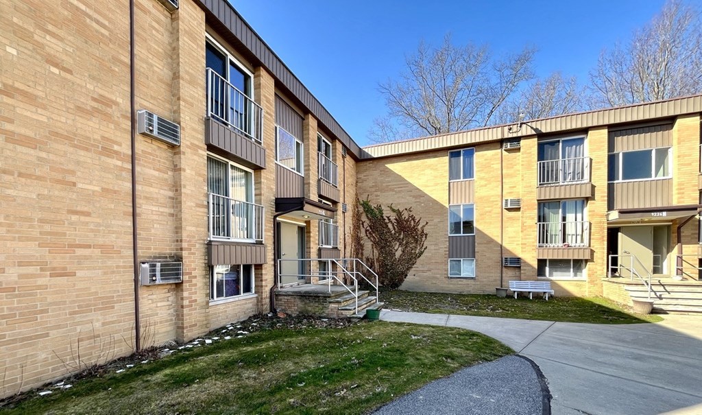 Sagamore 119 Apartments, 9315 Lincoln Drive, Northfield, OH RentCafe